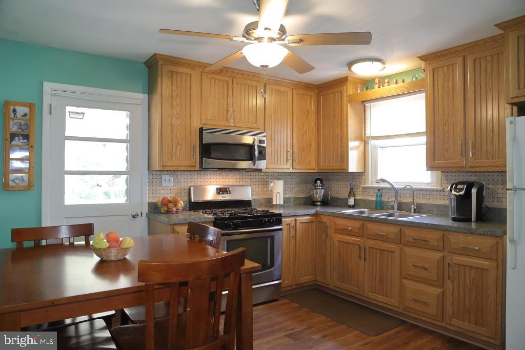 110 Lampeter Road Lancaster, PA 17602 - Photo 5 of 17 Gallery Image 5