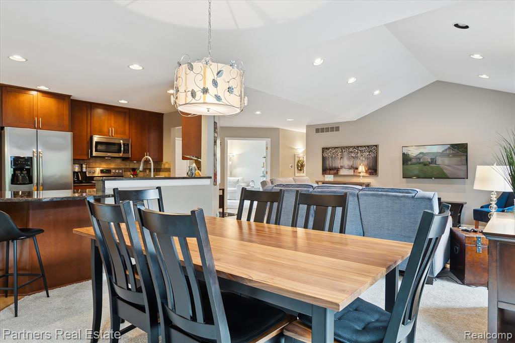 1369 Hunter Road Brighton, MI 48114 - Photo 14 of 50