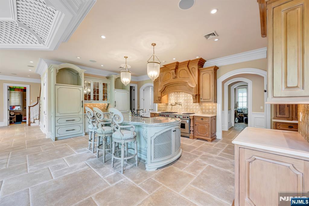 7 Buckingham Drive Alpine, NJ 07620 - Photo 17 of 48