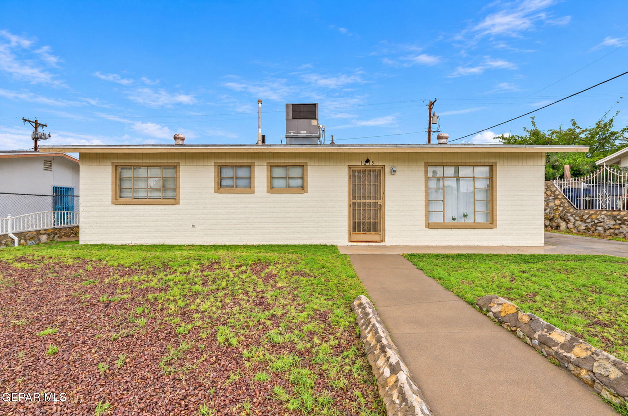 1215 Roswell Road El Paso, TX 79915 - Photo 2 of 27 2-web-or-mls-IMG_2