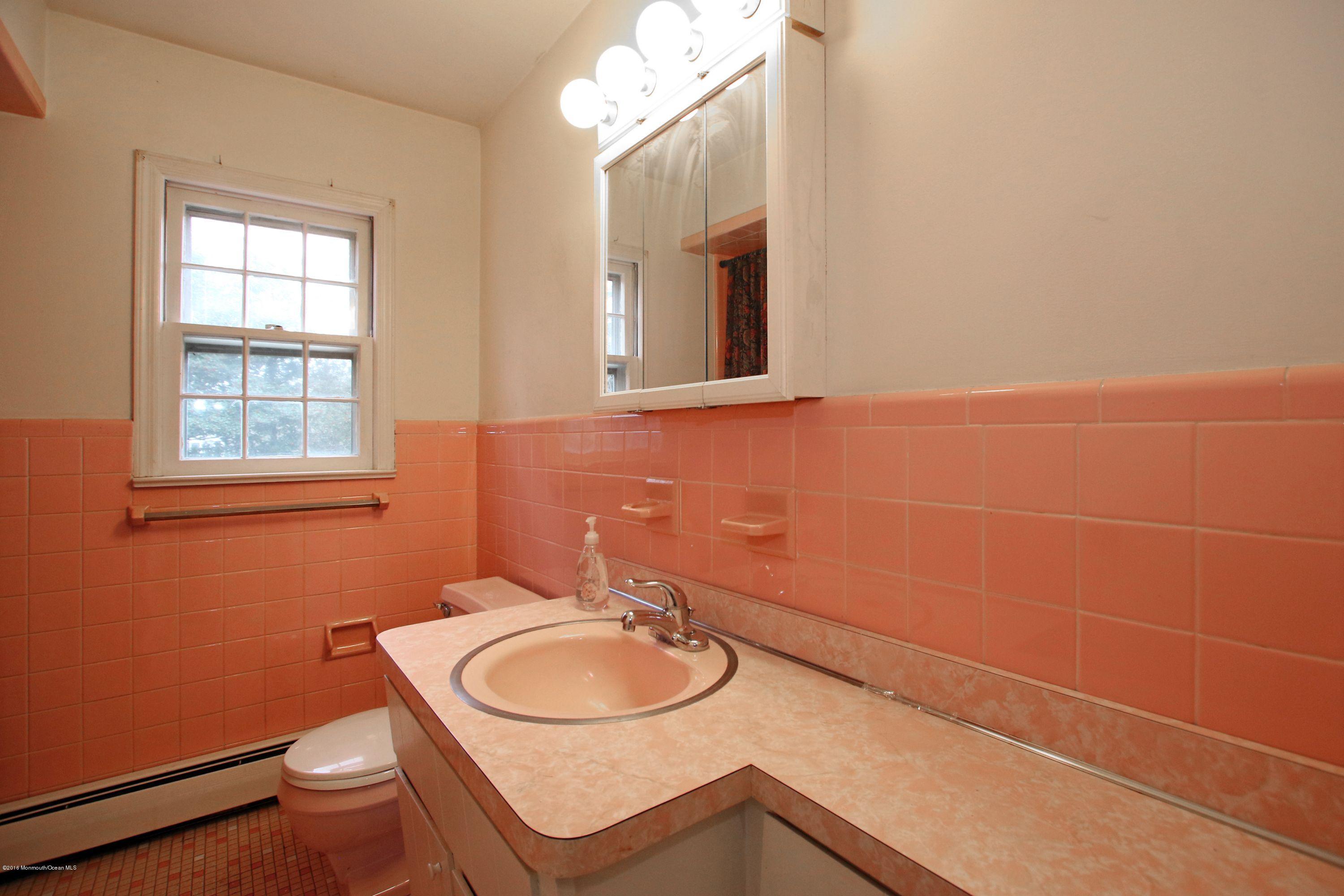 673 Locust Point Road Atlantic Highlands, NJ 07716 - Photo 23 of 32 IMG_8547a