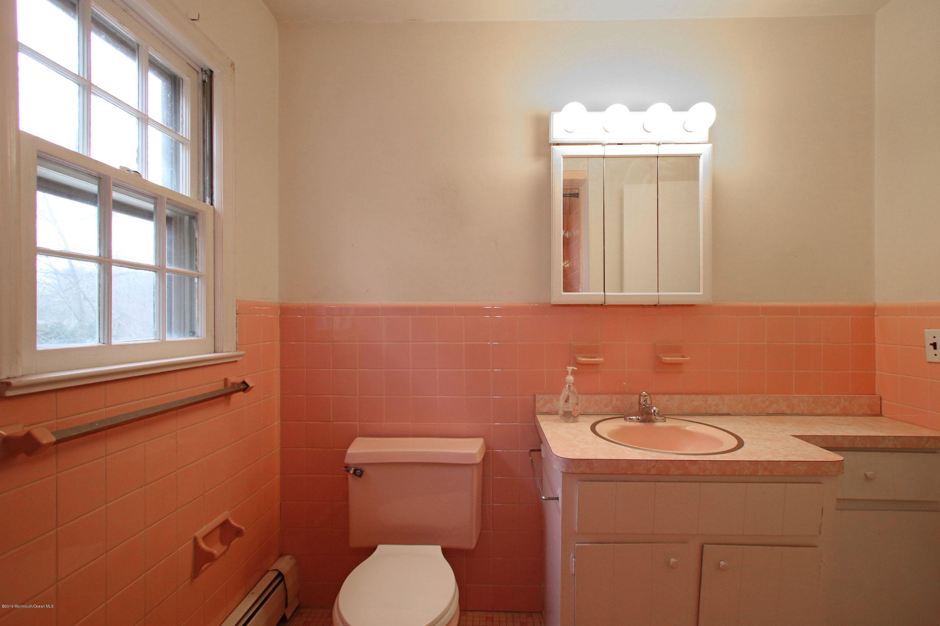 673 Locust Point Road Atlantic Highlands, NJ 07716 - Photo 25 of 32 IMG_8548a