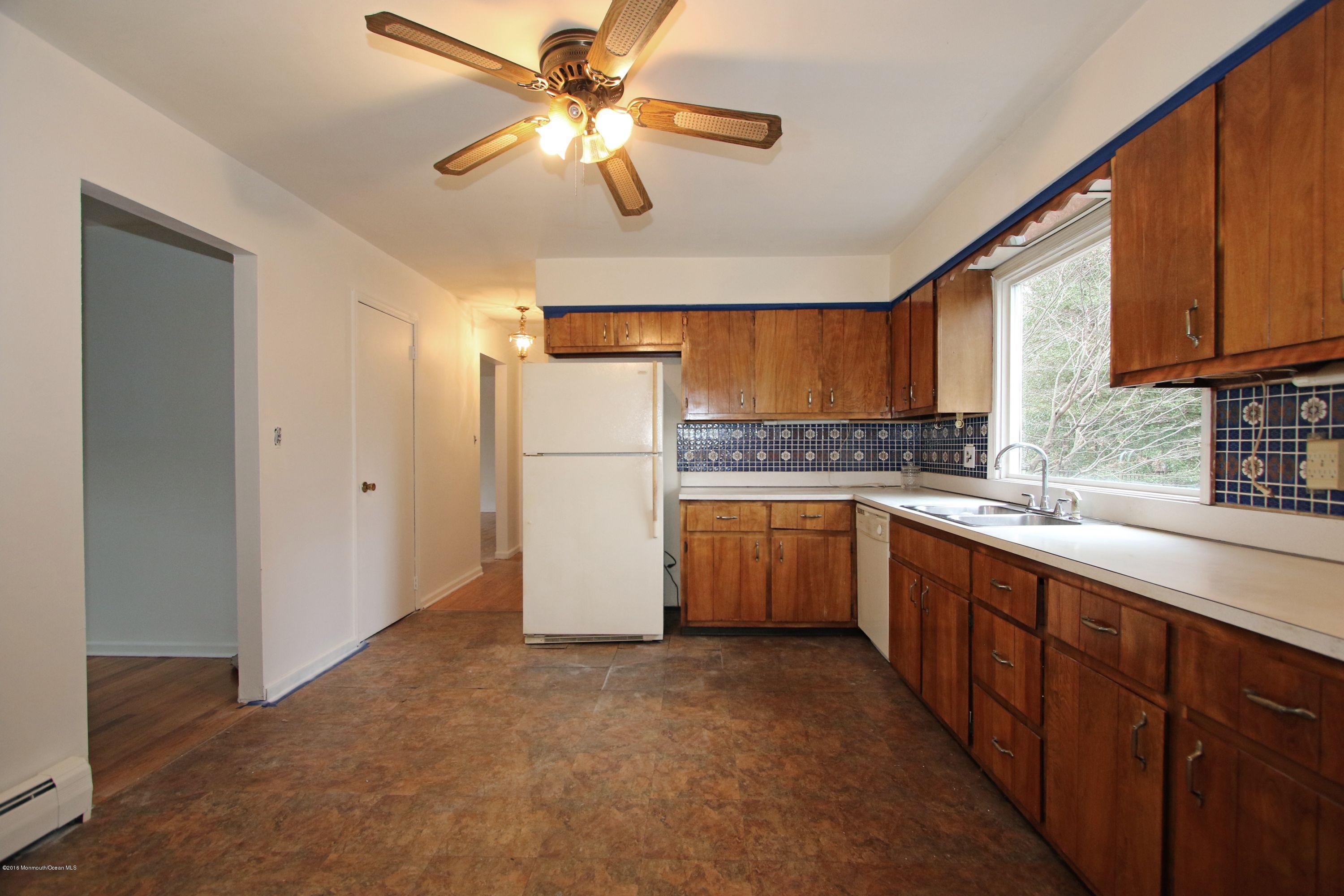 673 Locust Point Road Atlantic Highlands, NJ 07716 - Photo 10 of 32 IMG_8531a