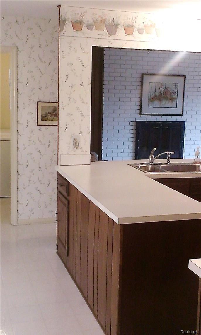 35800 Smithfield Road Farmington, MI 48335 - Photo 13 of 33 Accessible counter space in high traffic area makes just makes life easier.