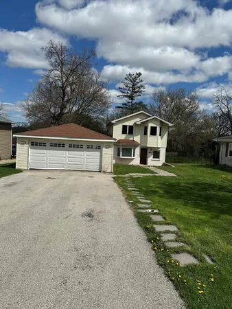 $319,900 | 4737 Winchester Avenue, Lisle, IL 60532