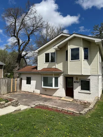$319,900 | 4737 Winchester Avenue, Lisle, IL 60532