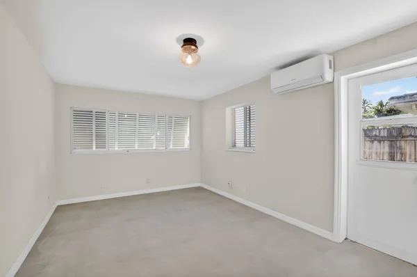 $5,700 | 467 Northeast 31st Street, Boca Raton, FL 33431