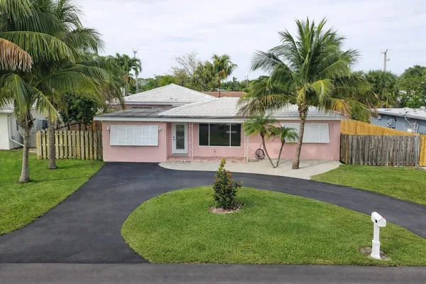 $5,700 | 467 Northeast 31st Street, Boca Raton, FL 33431