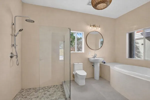 $5,700 | 467 Northeast 31st Street, Boca Raton, FL 33431
