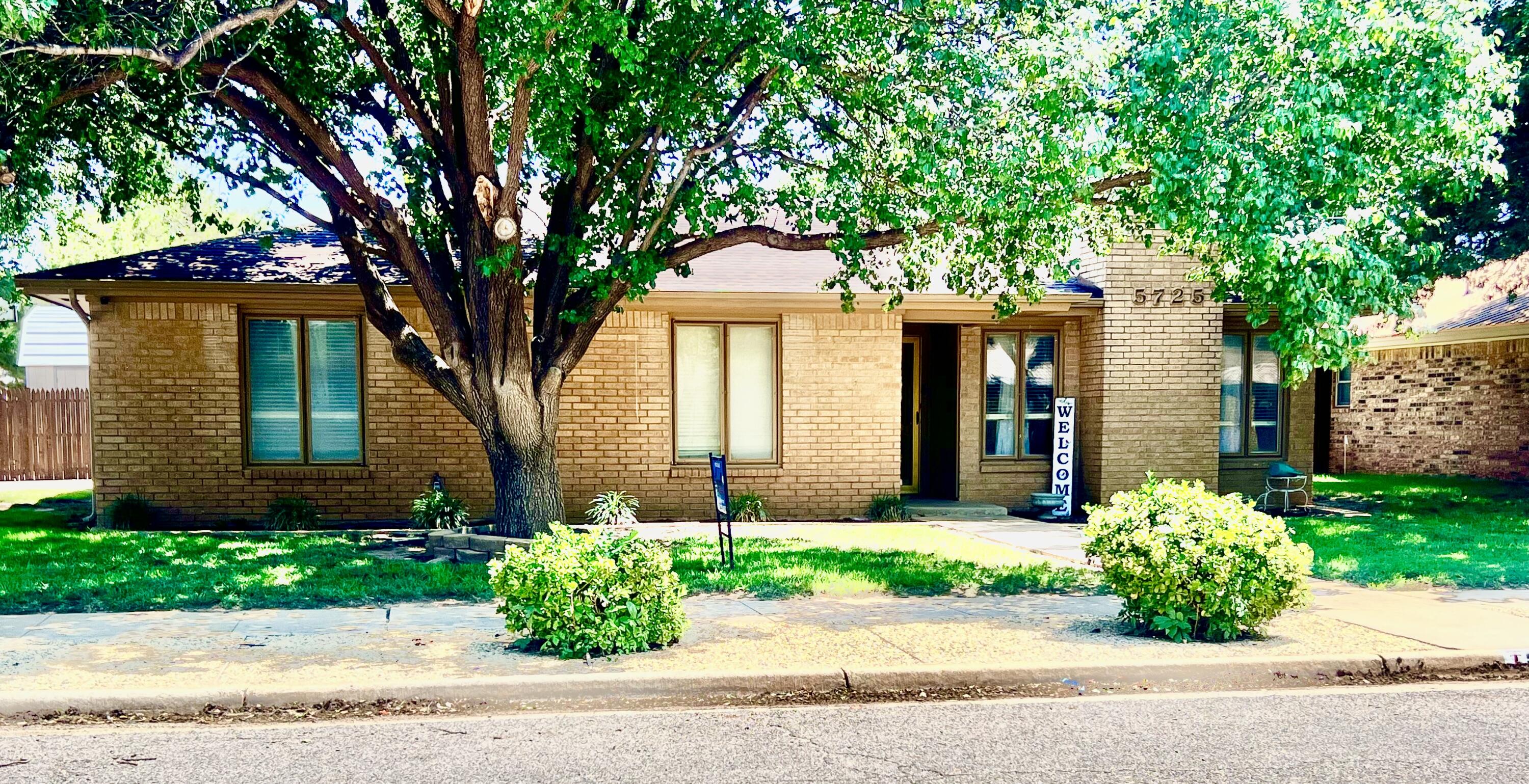 5725 63rd Street Lubbock, TX 79424 - Photo 1 of 18 IMG_4678