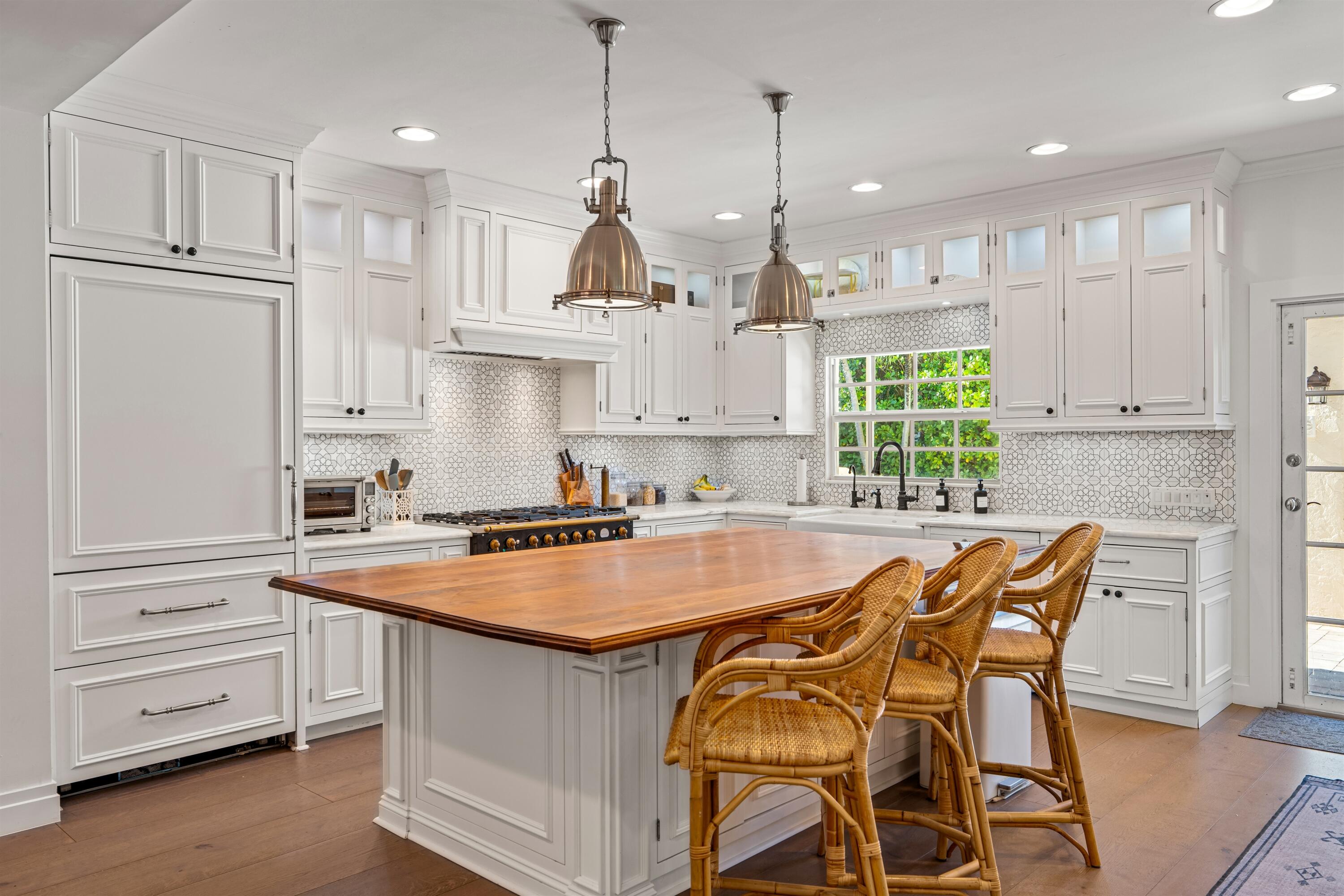 399 Florenada Terrace Boca Raton, FL 33486 - Photo 11 of 39 KITCHEN_RIGHT_DETAIL_DT