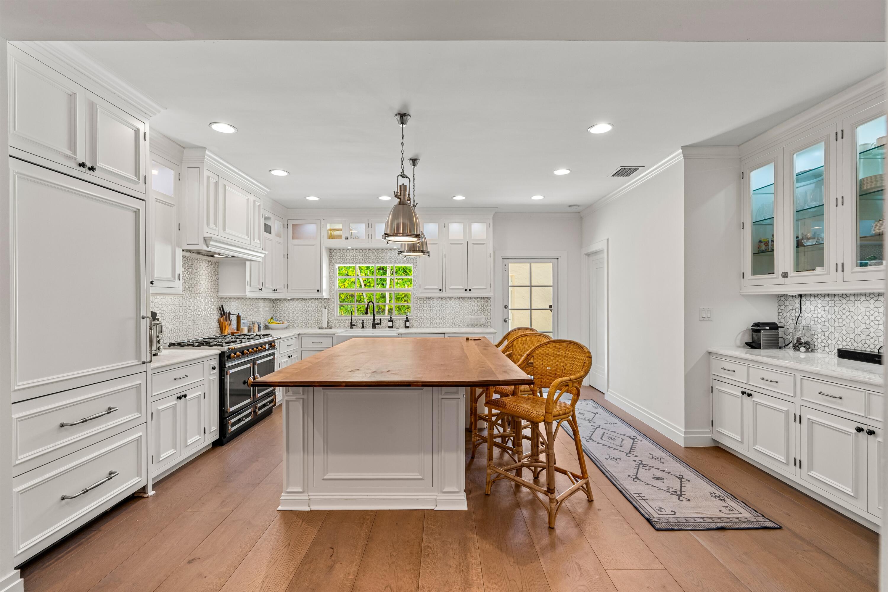 399 Florenada Terrace Boca Raton, FL 33486 - Photo 9 of 39 KITCHEN_STRAIGHT_DT