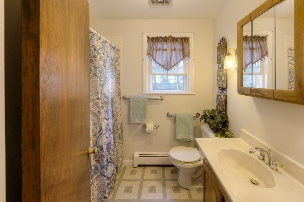 44 Queensview Road Marlborough, MA 01752 - Photo 20 of 42 Gallery Image 20