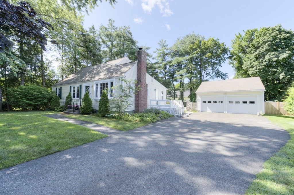 44 Queensview Road Marlborough, MA 01752 - Photo 2 of 42 Gallery Image 2