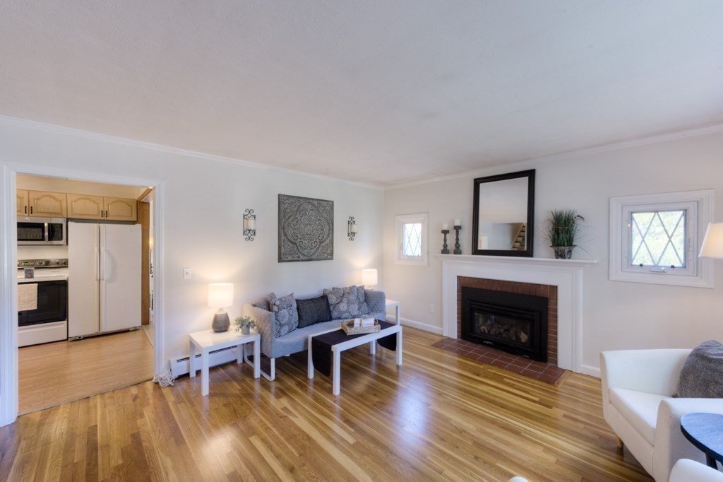 44 Queensview Road Marlborough, MA 01752 - Photo 9 of 42 Gallery Image 9