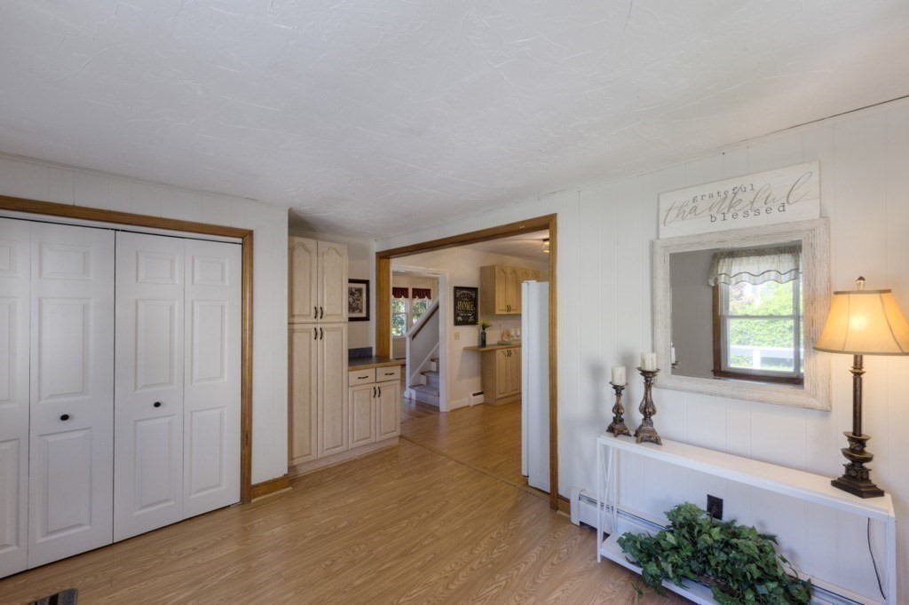 44 Queensview Road Marlborough, MA 01752 - Photo 10 of 42 Gallery Image 10