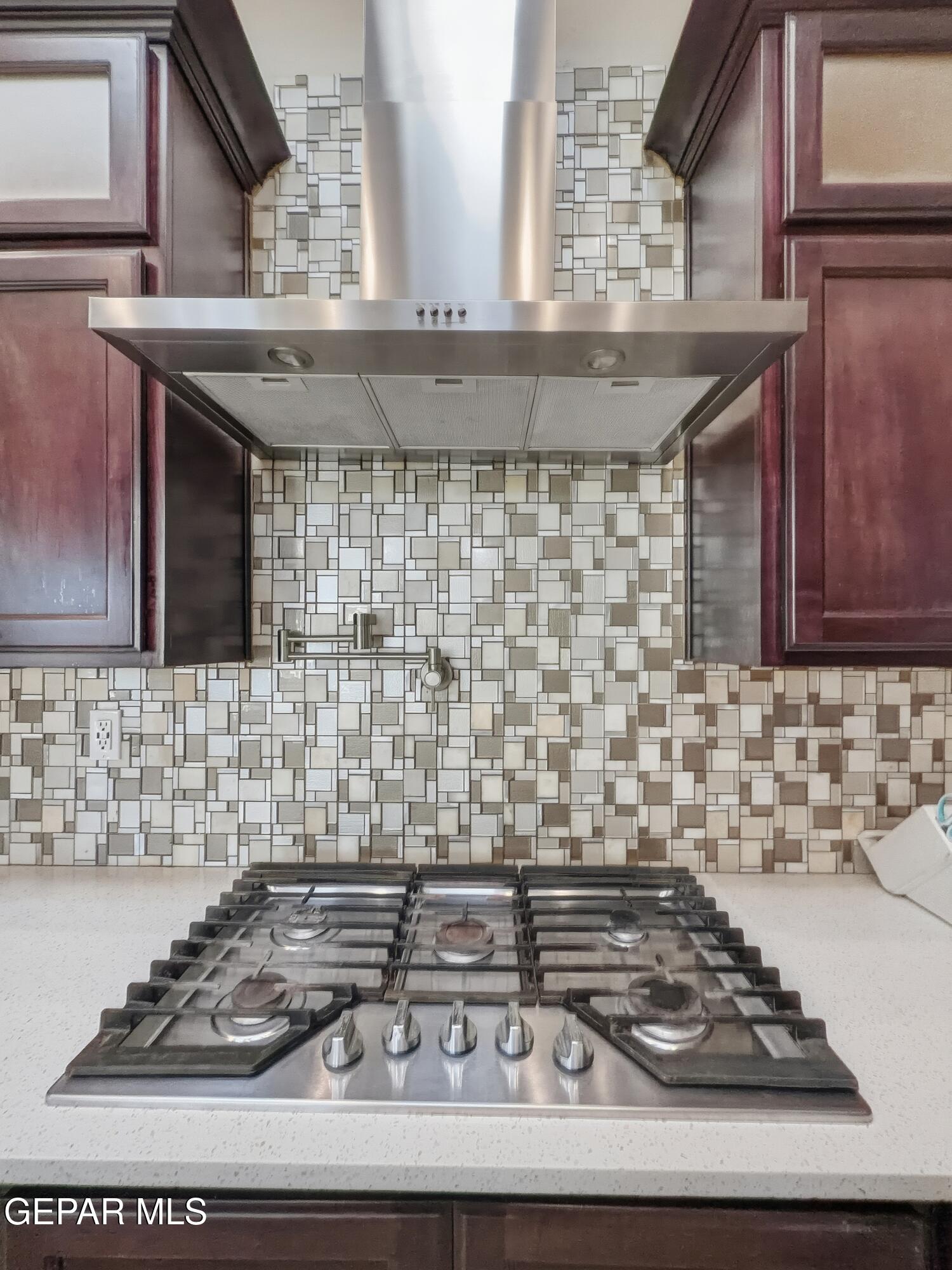 1024 Maximo Street El Paso, TX 79932 - Photo 10 of 47 image00006