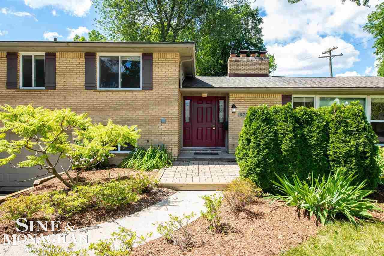 577 Cook Road Grosse Pointe, MI 48236 - Photo 37 of 37 Welcome Home!