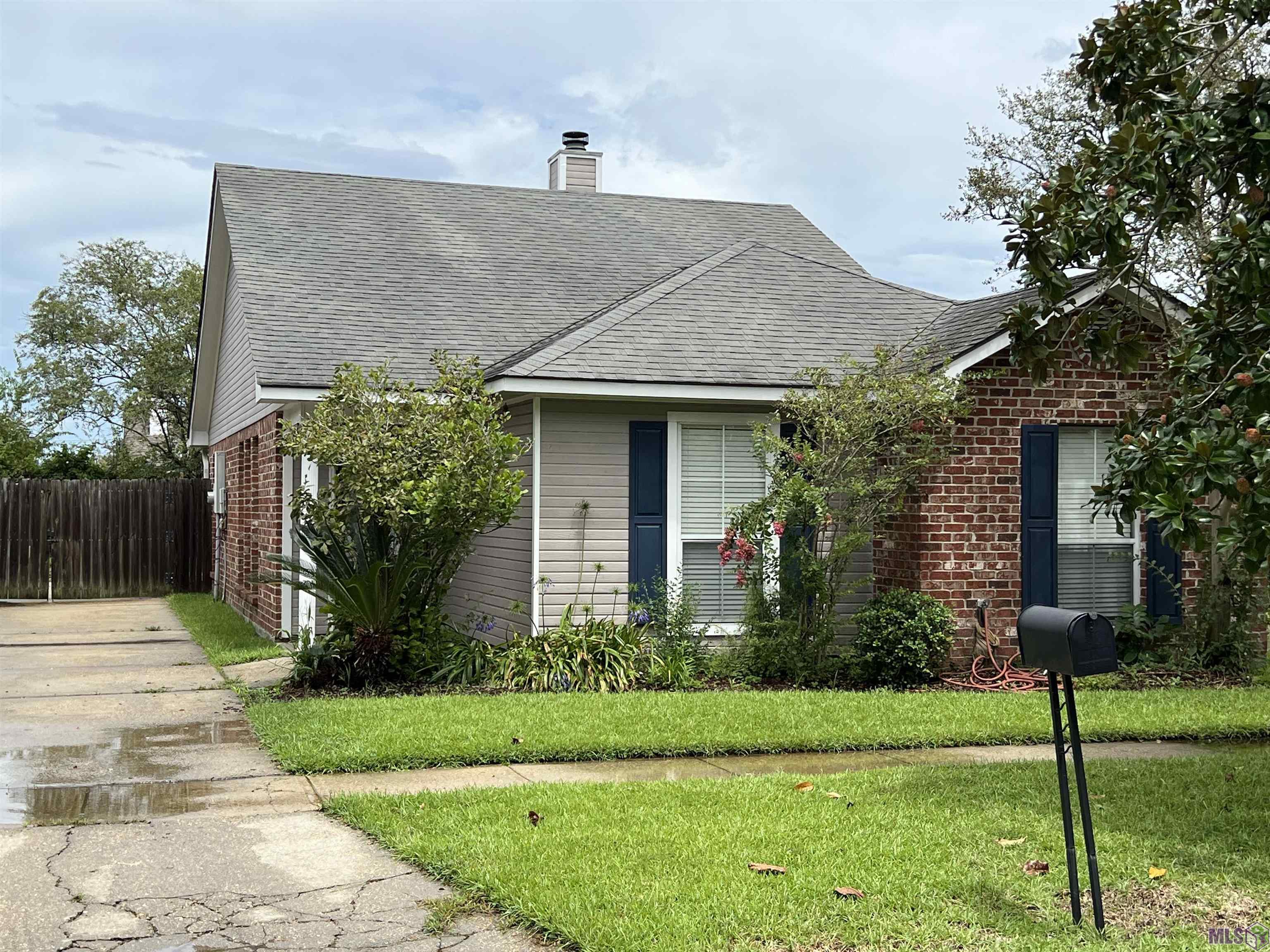 3650 Christina Avenue Baton Rouge, LA 70820 - Photo 2 of 13