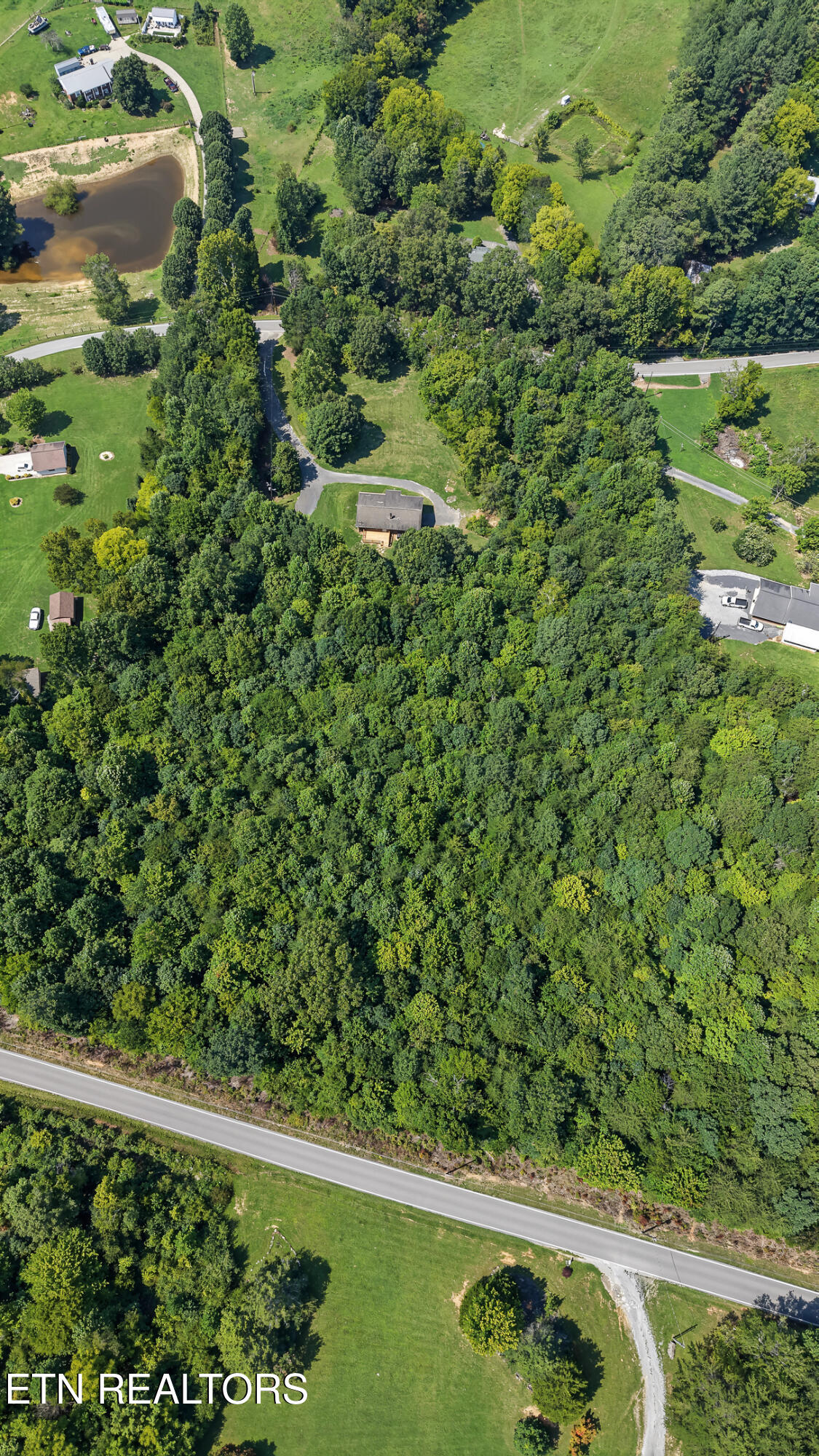280 Garren Road Madisonville, TN 37354 - Photo 42 of 52 DJI_20260810151835_0105_D-2