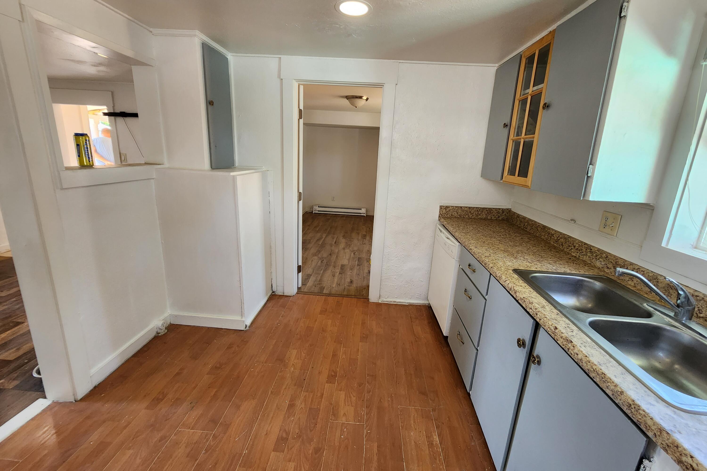 6121 Table Rock Road Central Point, OR 97502 - Photo 5 of 13 20230524_140201