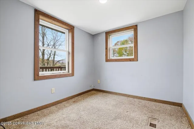 $225,000 | 760 Hudson Street, Hawley, PA 18428