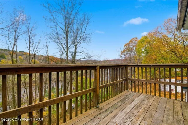 $225,000 | 760 Hudson Street, Hawley, PA 18428