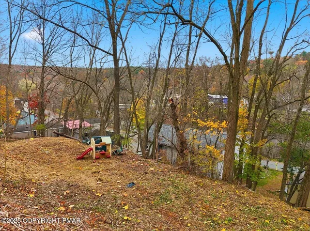 $225,000 | 760 Hudson Street, Hawley, PA 18428