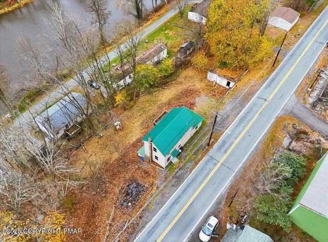 $225,000 | 760 Hudson Street, Hawley, PA 18428