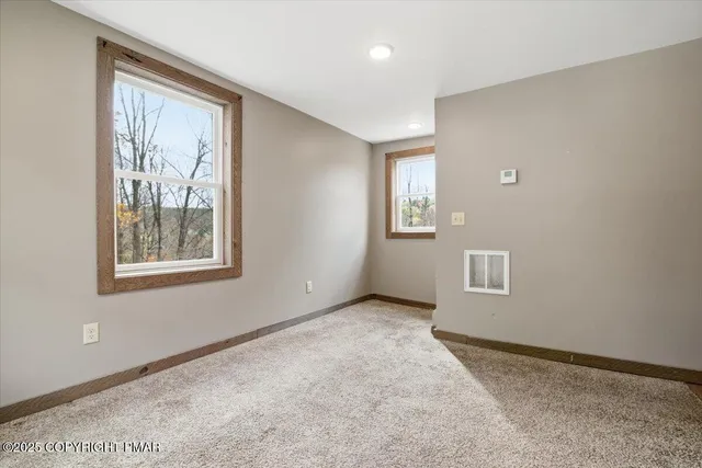 $225,000 | 760 Hudson Street, Hawley, PA 18428