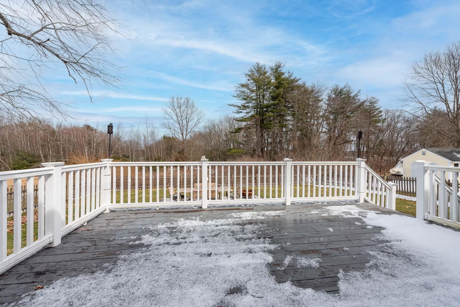 296 Dover Point Road Dover, NH 03820 - Photo 6 of 38