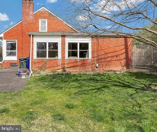 a front view of house with yard