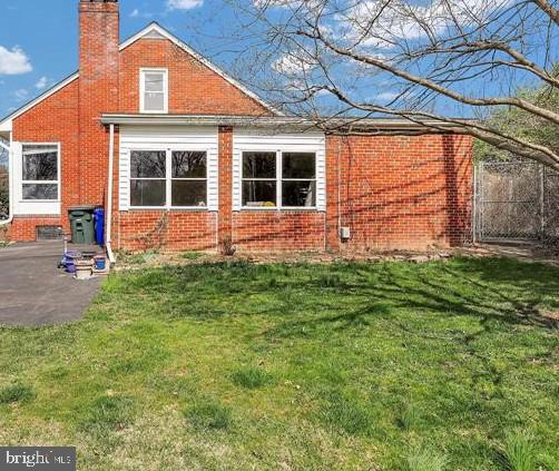 404 Biggs Avenue Frederick, MD 21702 - Photo 4 of 10 a front view of house with yard