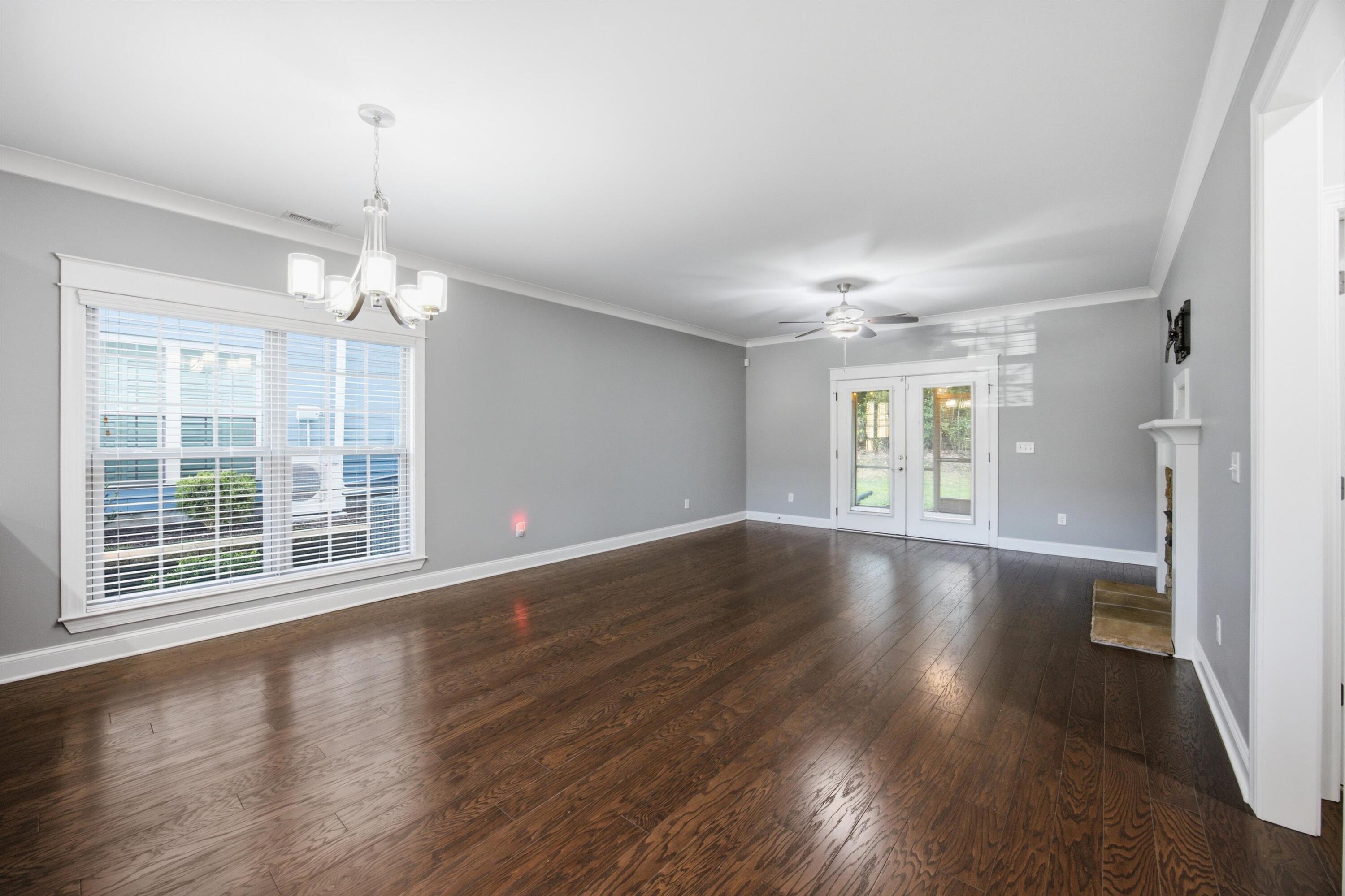 10-2346 Rivendell Ln-06