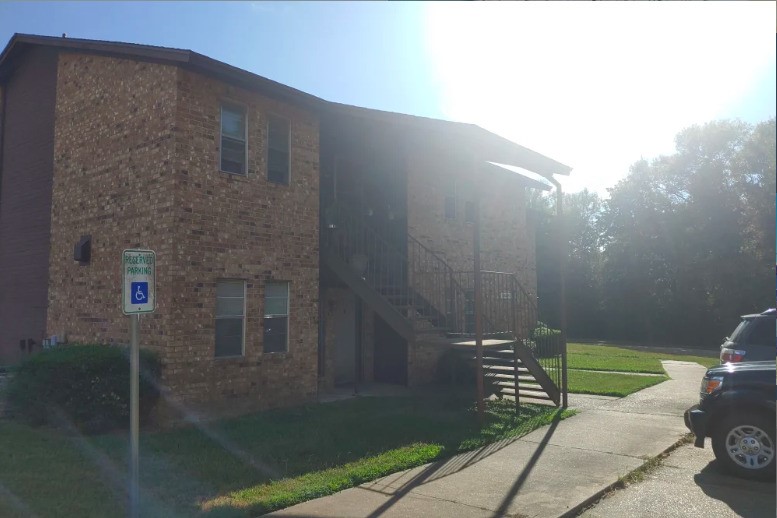 1510 East Loop 304 Crockett, TX 75835 - Photo 4 of 17