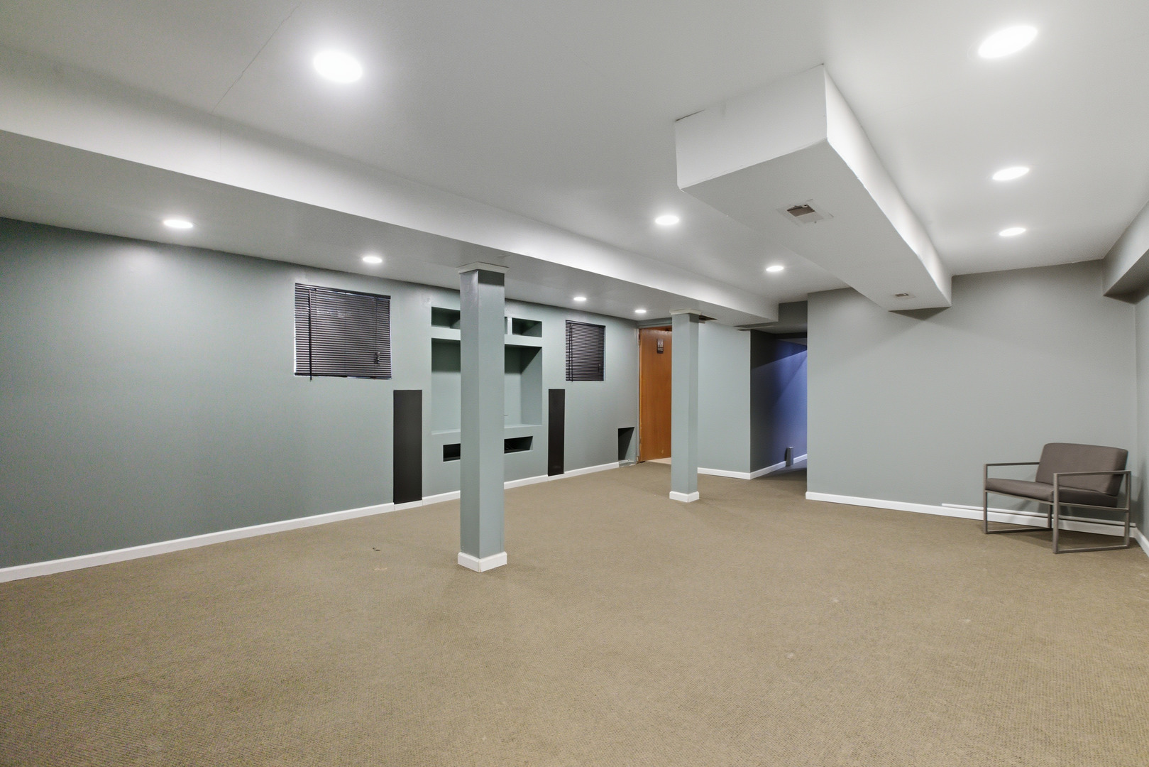 5434 West Wrightwood Avenue Chicago, IL 60639 - Photo 18 of 21 an empty room with windows