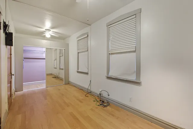 $2,500 | 5434 West Wrightwood Avenue, Chicago, IL 60639