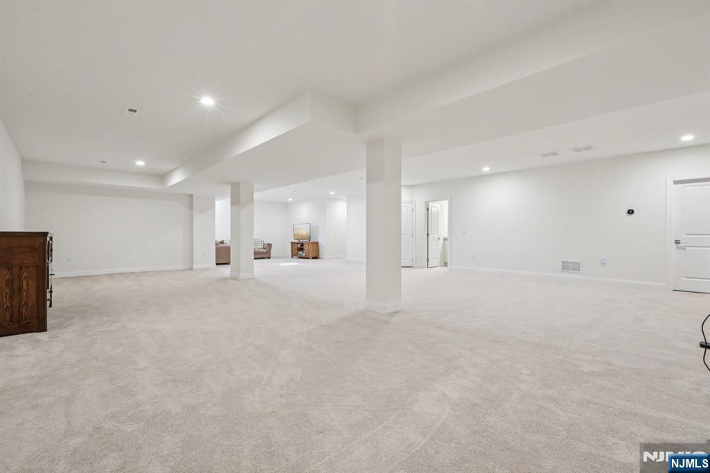 22 Woodmere Road Upper Saddle River, NJ 07458 - Photo 29 of 40
