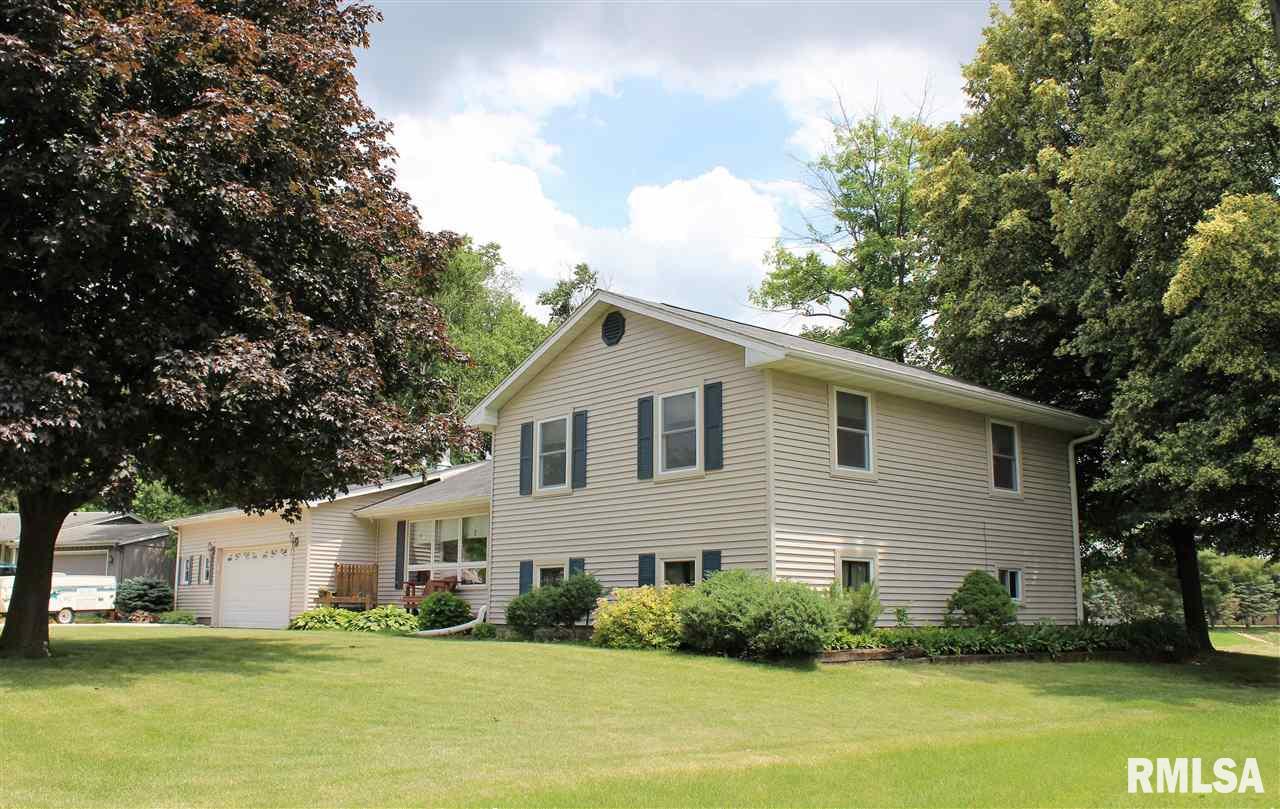 1355 Ridgecrest Drive Clinton, IA 52732 - Photo 1 of 19 Gallery Image 1