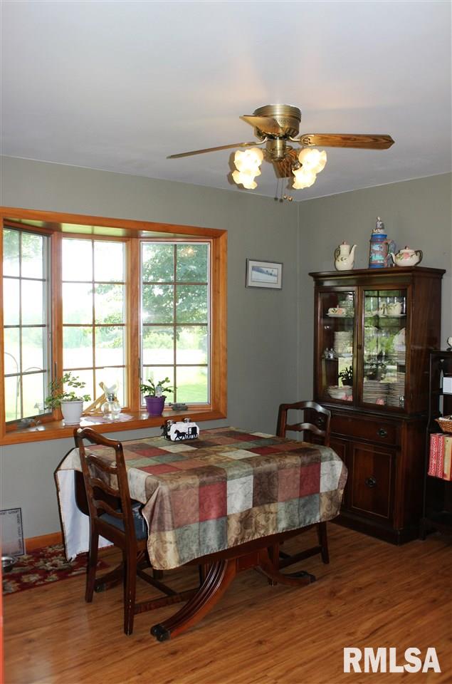 1355 Ridgecrest Drive Clinton, IA 52732 - Photo 5 of 19 Gallery Image 5