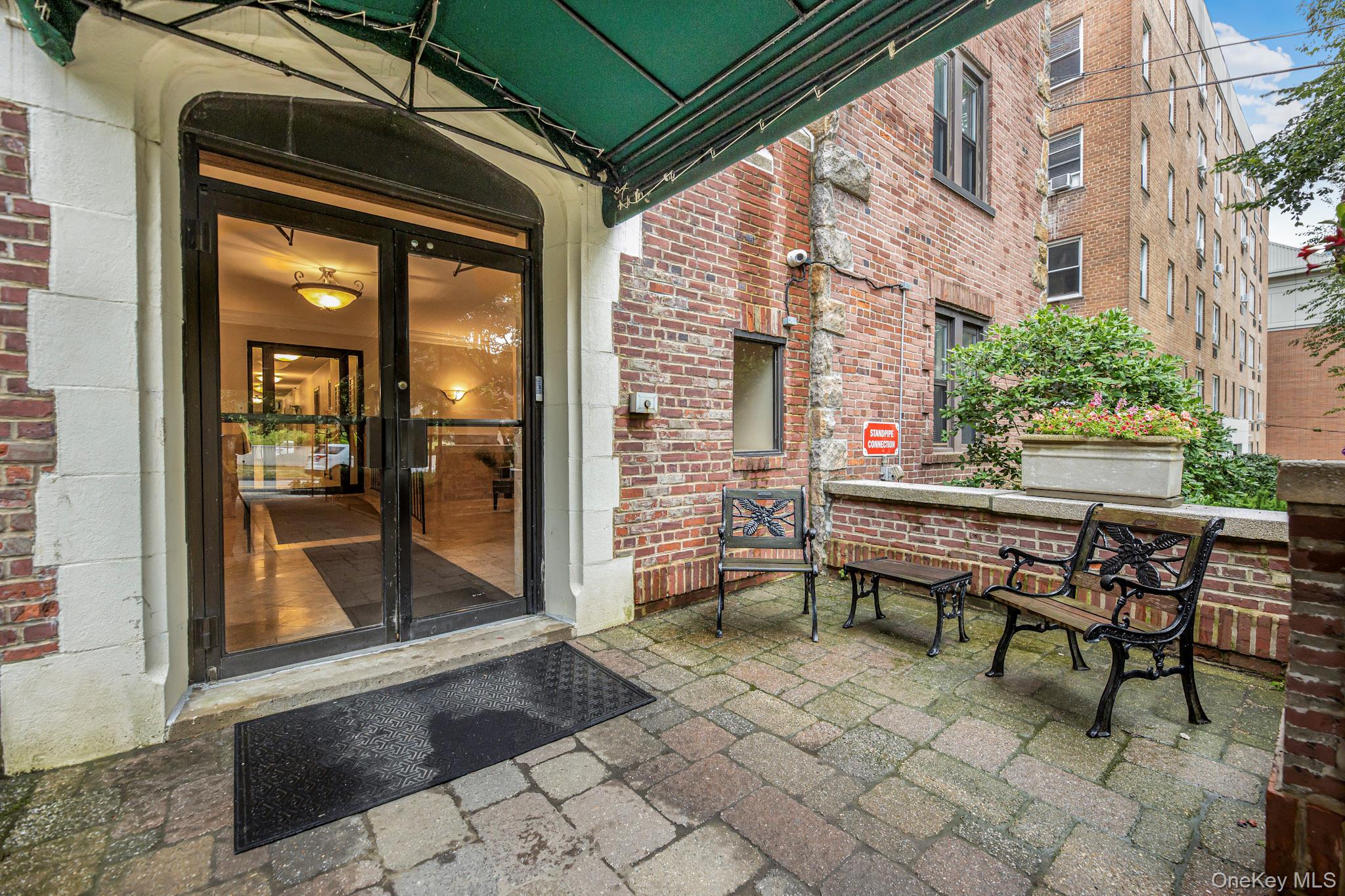 42 Barker Avenue, Unit 2B White Plains, NY 10601 - Photo 3 of 16
