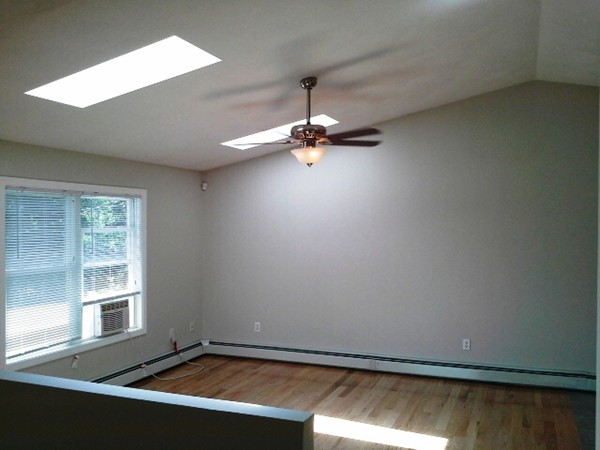 41 Sunderland Road Worcester, MA 01604 - Photo 5 of 25 Gallery Image 5