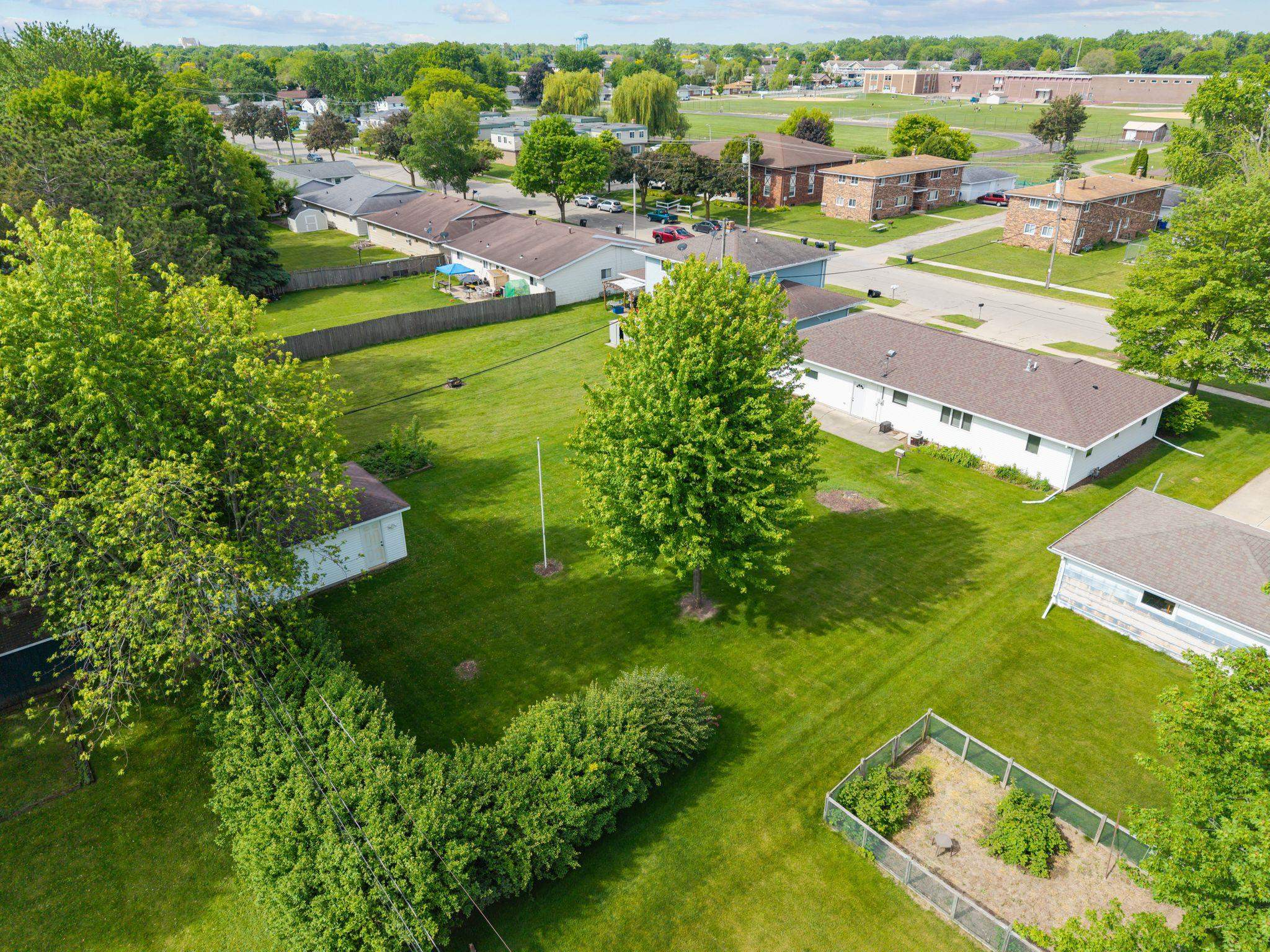 3300 North Lawe Street Appleton, WI 54911 - Photo 35 of 43
