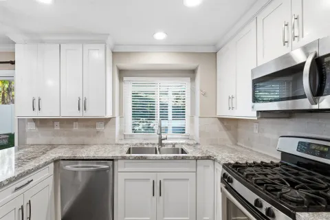$899,000 | 30939 Calle Pina Colada, Temecula, CA 92591