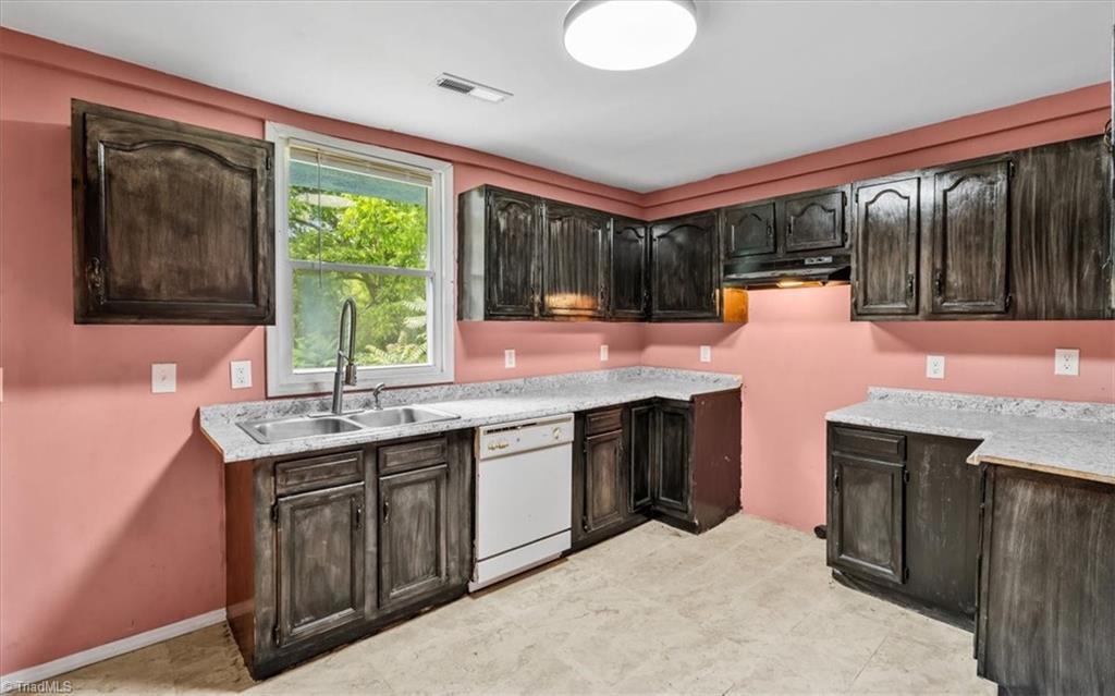 1224 South Downing Street High Point, NC 27260 - Photo 24 of 44