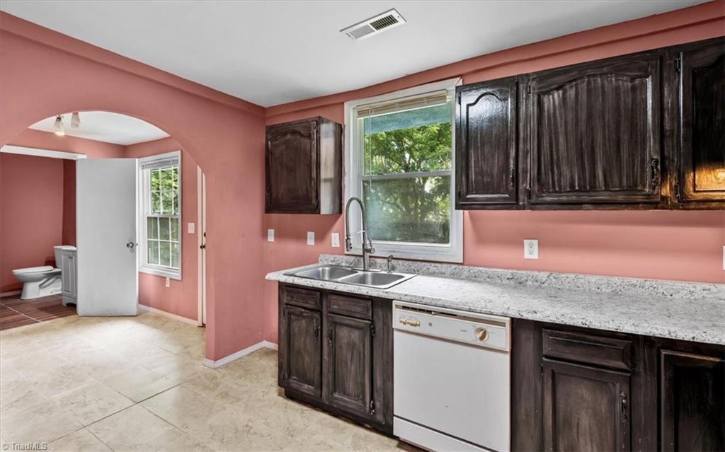 1224 South Downing Street High Point, NC 27260 - Photo 25 of 44