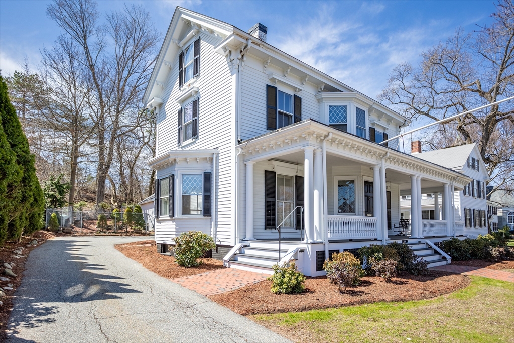 1894 Massachusetts Avenue Lexington, MA 02421 - Photo 11 of 15