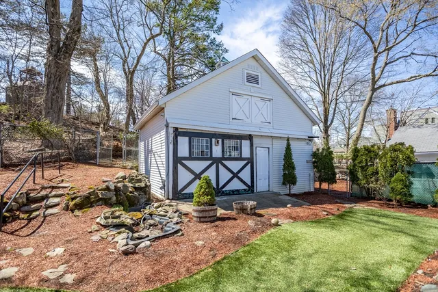 $2,350,000 | 1894 Massachusetts Avenue, Lexington, MA 02421