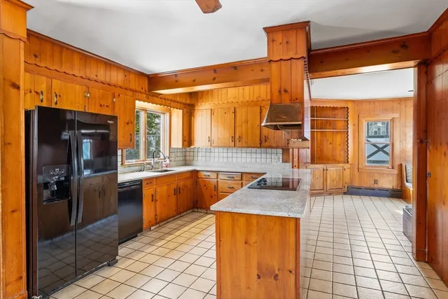 $2,350,000 | 1894 Massachusetts Avenue, Lexington, MA 02421