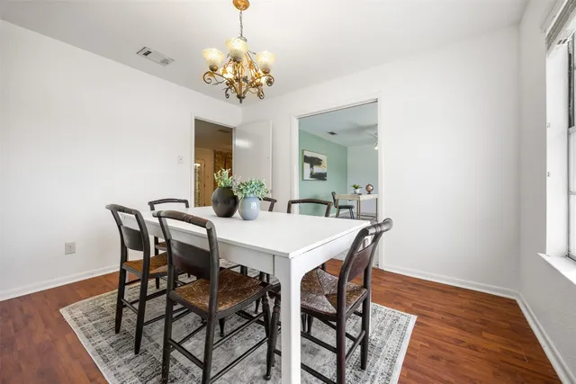 $595,000 | 9504 Flintrock Circle, Austin, TX 78737